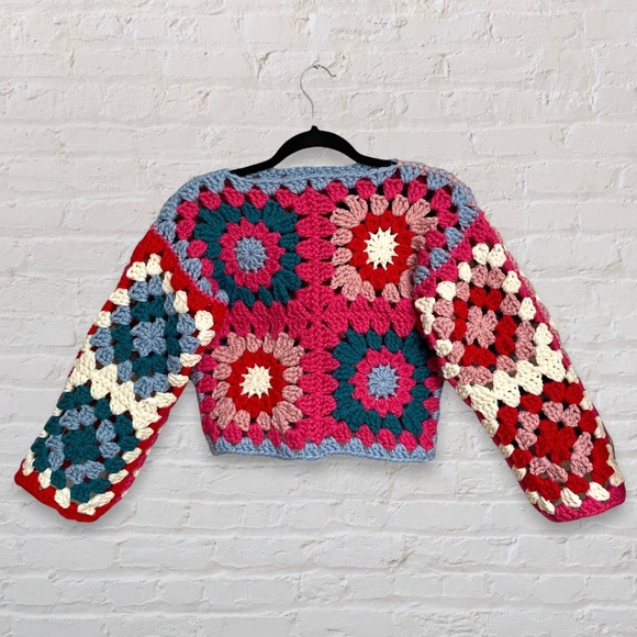 Handmade Crochet Granny Square Chunky Reversible Sweater with Floral Patchwork - Picture 2 of 8